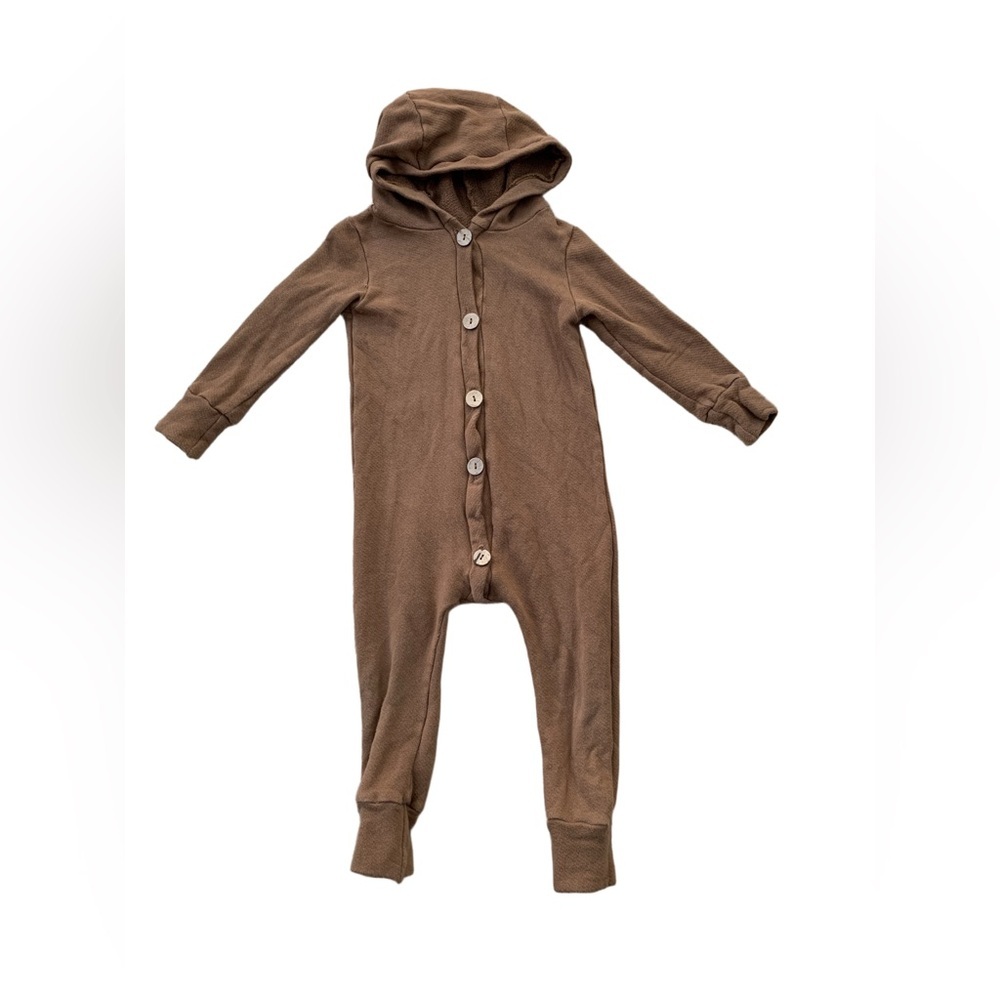 Gus + Steel Size 2T Hooded Romper in nutmeg